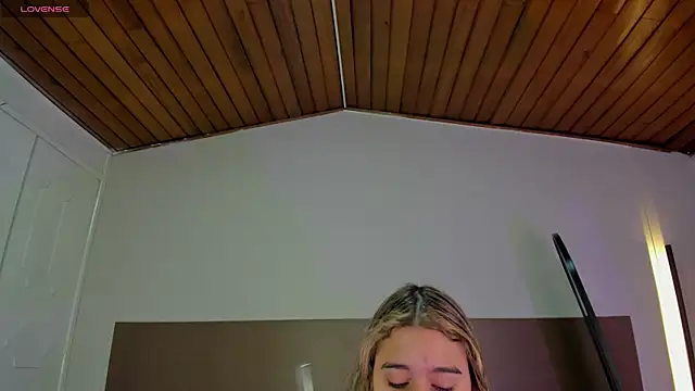 Rachell criss online show from 05.15.26