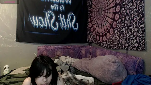 London Ray online show from 09.29.25