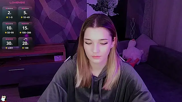 Sandy Belle online show from 11.20.25