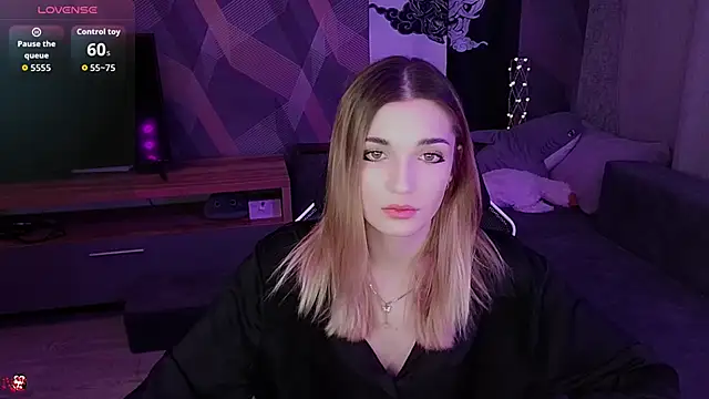 Sandy Belle online show from 12.02.25