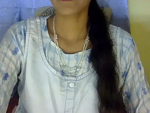 zara Khan0 online show from 09.09.25