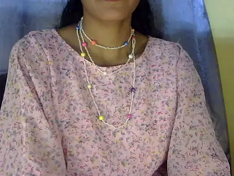 zara Khan0 online show from 09.22.25