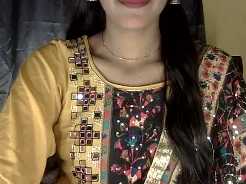 zara Khan0 online show from 10.01.25
