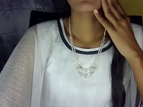 zara Khan0 online show from 10.07.25