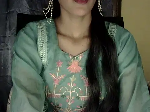 zara Khan0 online show from 11.27.25