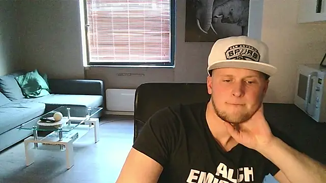 Snapshot of Dartanjanas13 chatting on 09.17.25 Dartanjanas13 online show from 09.17.25