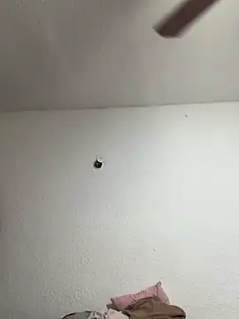 Snapshot of Nia_Desire chatting on 12.02.25 Nia Desire online show from 12.02.25