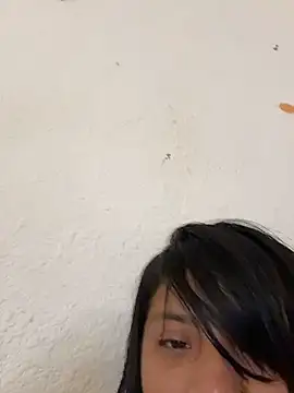 Snapshot of Nia_Desire chatting on 05.14.26 Nia Desire online show from 05.14.26