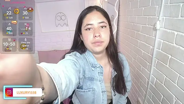 Luaxury tay online show from 10.22.25