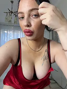 Hannah xBaby online show from 11.03.25