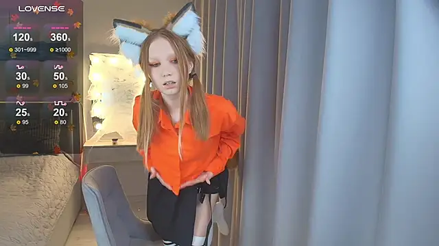 FoxyMira online show from 10.28.25