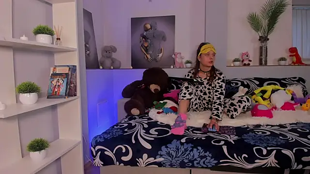 AlicePill online show from 11.18.25