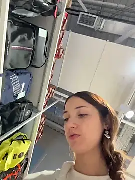 DollyTall online show from 04.11.26