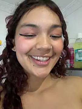 Snapshot of Camilla_Miller01 chatting on 06.11.26 Camilla Miller01 online show from 06.11.26