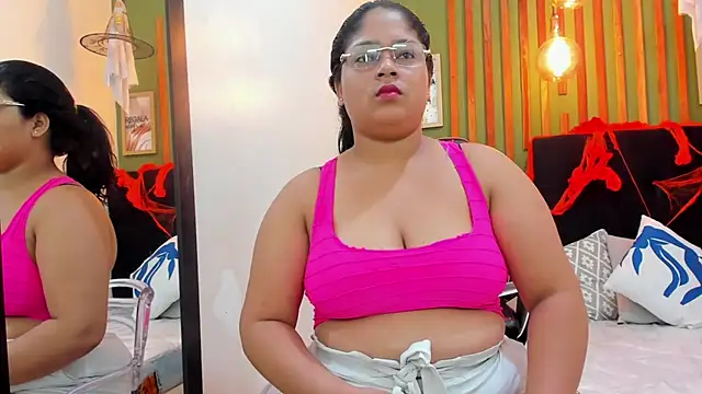 Laura Sex19 online show from 10.29.25