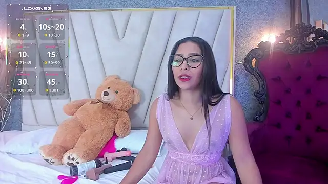 AmyStar1 online show from 10.18.25