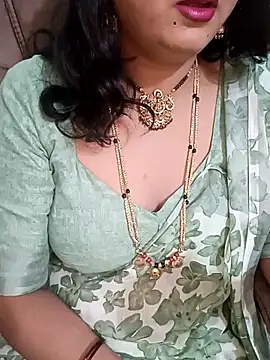Snapshot of Niharika555 chatting on 07.29.26 Niharika555 online show from 07.29.26