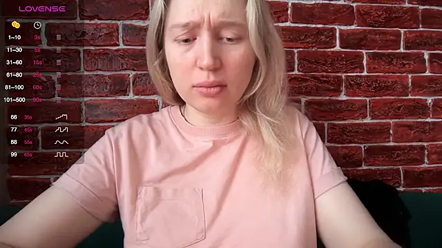 CitrusBlissss online show from 11.26.25