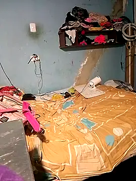 Snapshot of miroqui143 chatting on 10.03.25 miroqui143 online show from 10.03.25