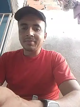 Snapshot of miroqui143 chatting on 10.11.25 miroqui143 online show from 10.11.25