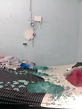 Snapshot of miroqui143 chatting on 11.02.25 miroqui143 online show from 11.02.25