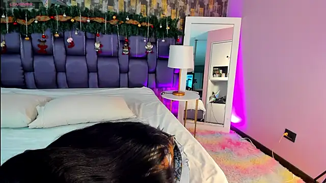 VeraBlazze online show from 12.17.25