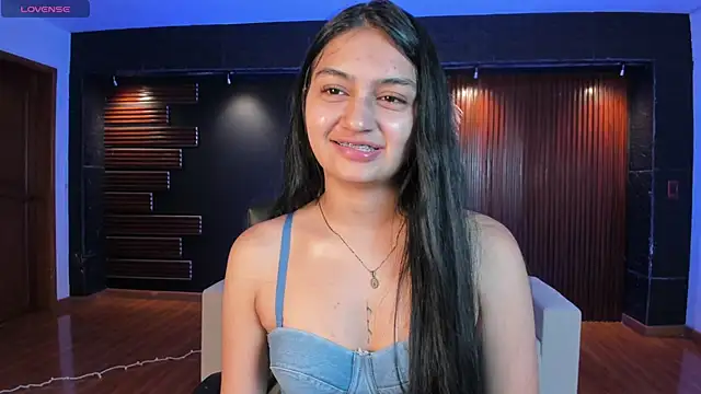 AidaJones online show from 09.30.25