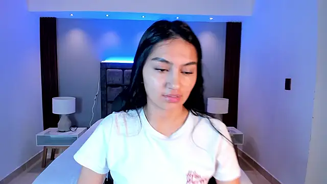 AidaJones online show from 03.04.26