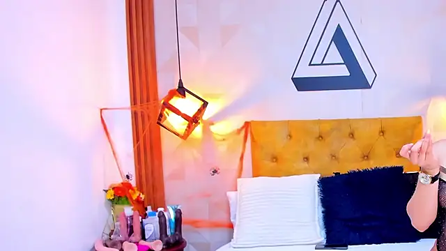 violet sweet19 online show from 10.30.25