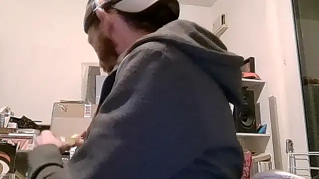 Snapshot of captainckring chatting on 06.11.26 captainckring online show from 06.11.26