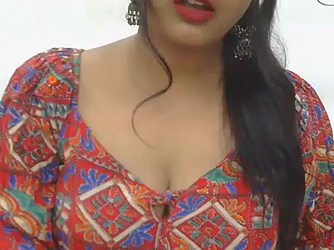 POOJA 199 online show from 10.03.25
