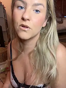 Charleigh xx online show from 10.17.25