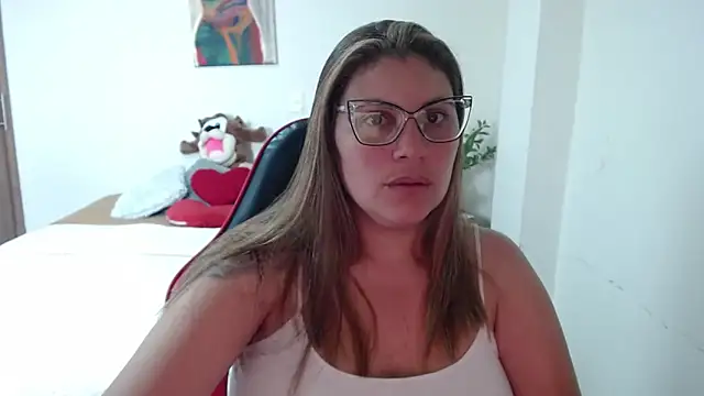 Secret Bella online show from 11.27.25