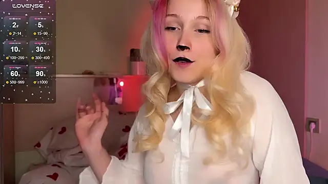  Annabel Myr  online show from 10.31.25