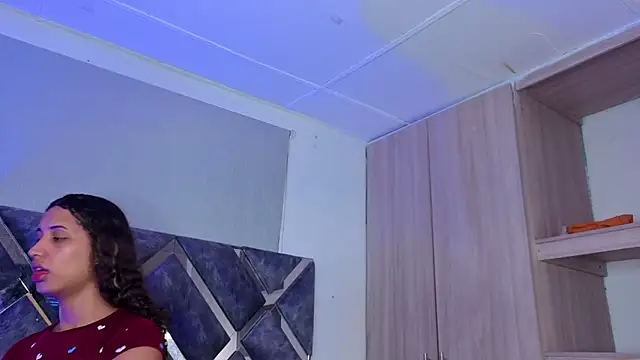 candice777 online show from 12.04.25