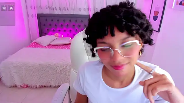 Snapshot of aitana_kahlo chatting on 09.12.25 aitana kahlo online show from 09.12.25