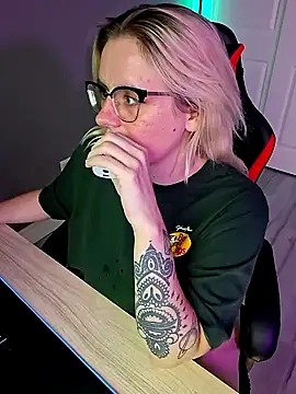 Charlies world online show from 09.18.25