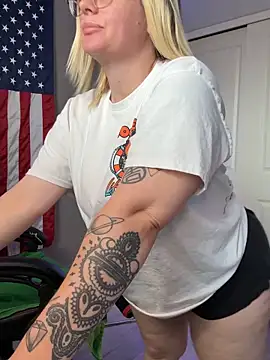 Charlies world online show from 04.16.26