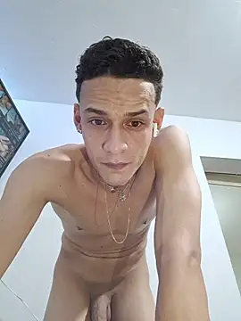 Ethanho0t online show from 11.28.25