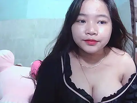 Snapshot of Lily3322 chatting on 09.25.25 Lily3322 online show from 09.25.25