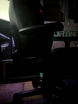 Snapshot of goncas23 chatting on 09.27.25 goncas23 online show from 09.27.25