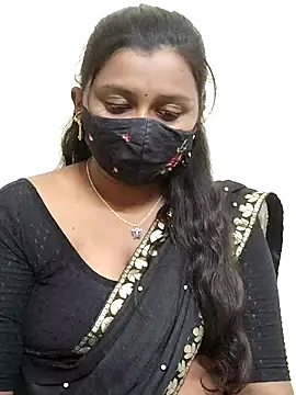 Snapshot of Pavani-Sexy chatting on 11.17.25 Pavani-Sexy online show from 11.17.25