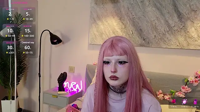 Snapshot of MilkMeSoftly chatting on 07.18.26 MilkMeSoftly online show from 07.18.26