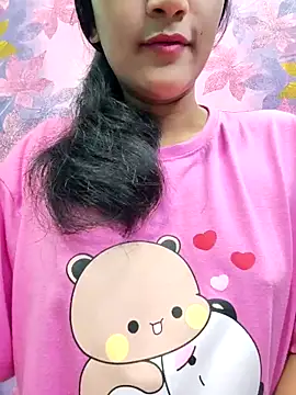 Snapshot of MariaEva69 chatting on 10.31.25 MariaEva69 online show from 10.31.25