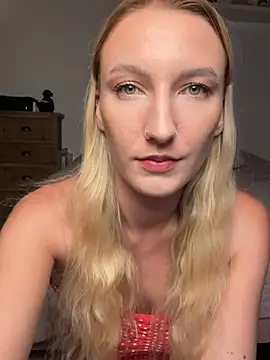 Snapshot of NattieBoo chatting on 06.21.26 NattieBoo online show from 06.21.26