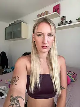 Snapshot of NattieBoo chatting on 07.01.26 NattieBoo online show from 07.01.26