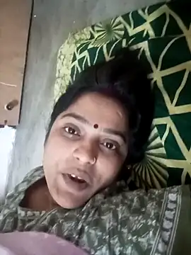 Snapshot of Trisha_71 chatting on 10.18.25 Trisha 71 online show from 10.18.25