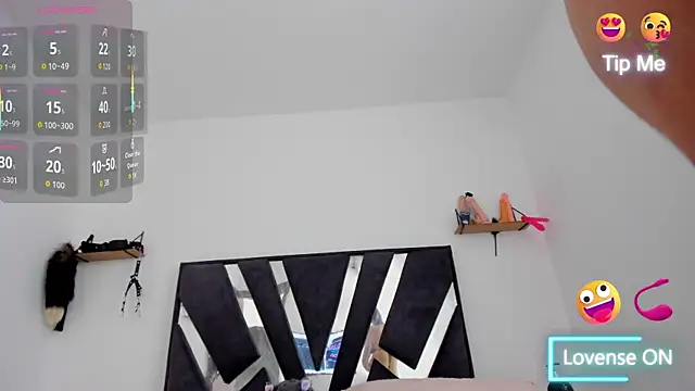 Demy Rhoades online show from 11.05.25