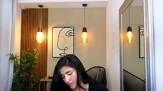 Lia Mar  online show from 11.14.25