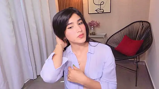 Snapshot of Lia_Mar_ chatting on 05.15.26 Lia Mar online show from 05.15.26
